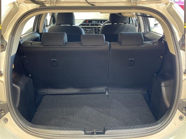 Toyota AQUA 2015 8357879-10
