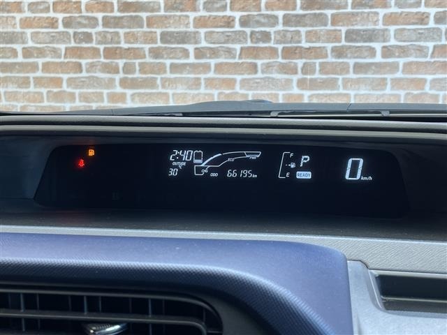Toyota AQUA 2015 8357879-15