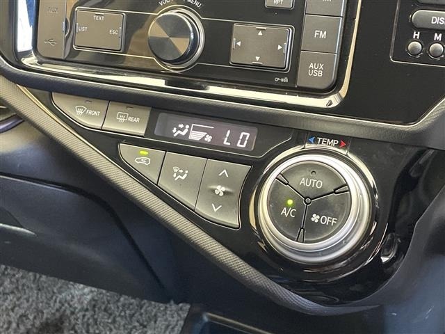 Toyota AQUA 2015 8357879-17