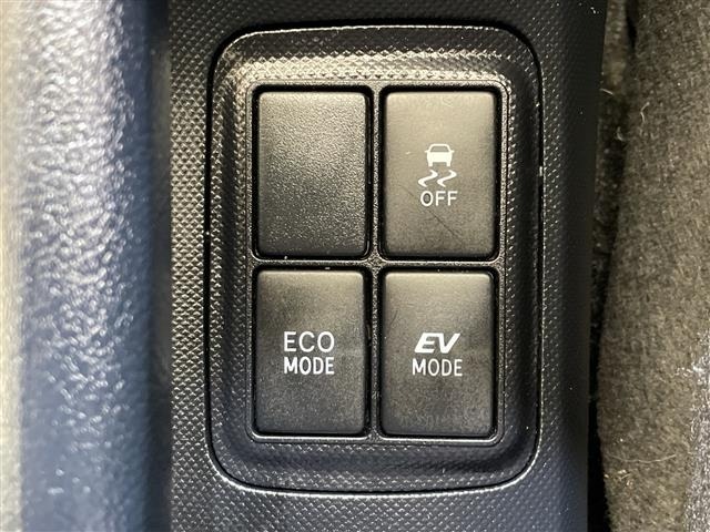 Toyota AQUA 2015 8357879-19
