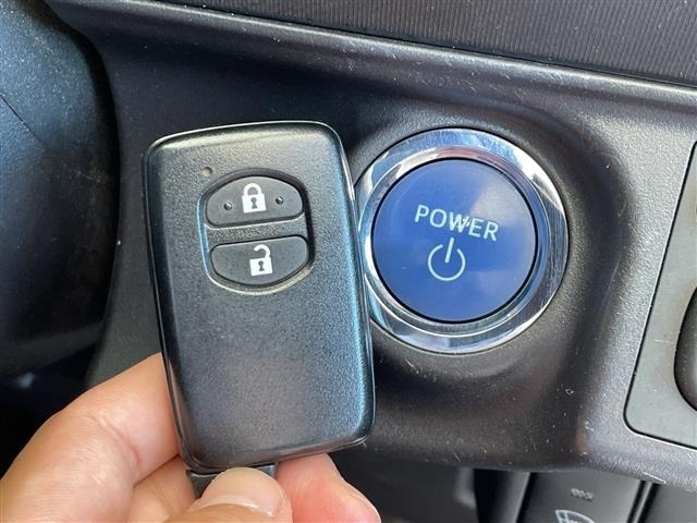 Toyota AQUA 2015 8357879-3