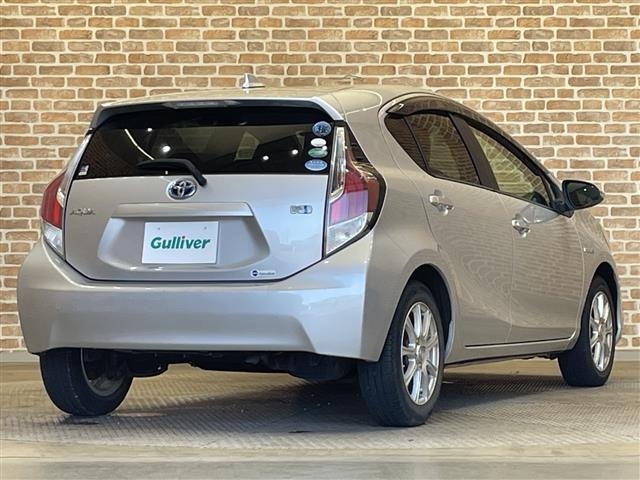 Toyota AQUA 2015 8357879-6