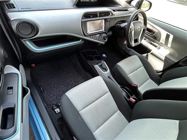 Toyota AQUA 2013 8357880-1