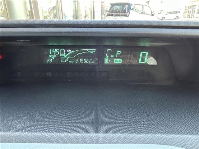 Toyota AQUA 2013 8357880-14