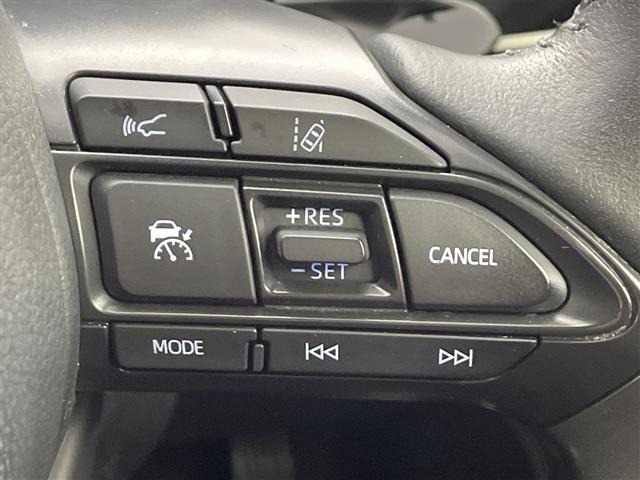 Toyota AQUA 2021 8357882-3