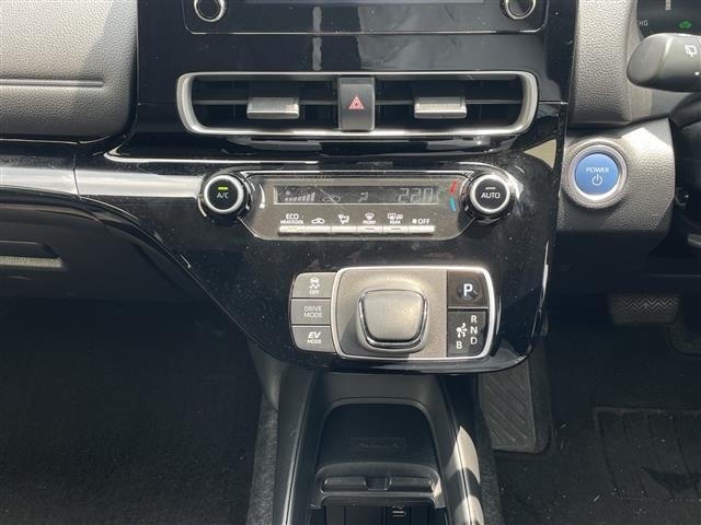 Toyota AQUA 2022 8357884-22