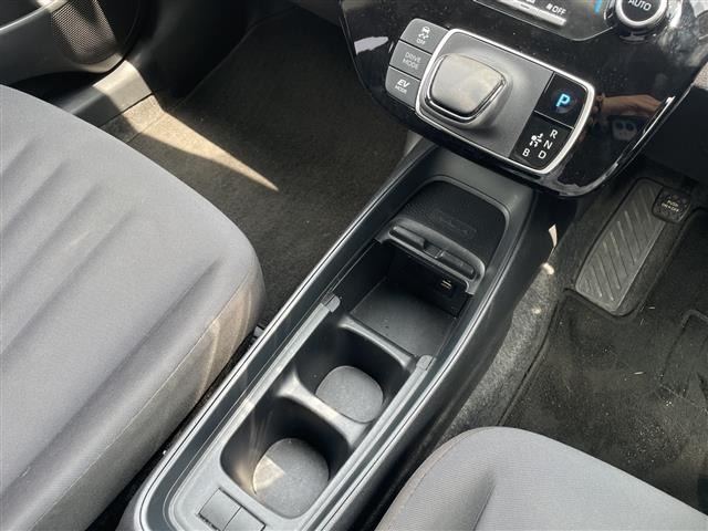 Toyota AQUA 2022 8357884-4