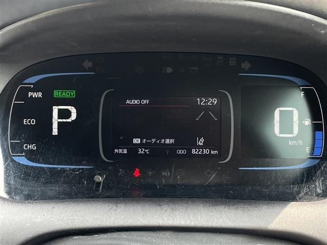 Toyota AQUA 2022 8357884-5