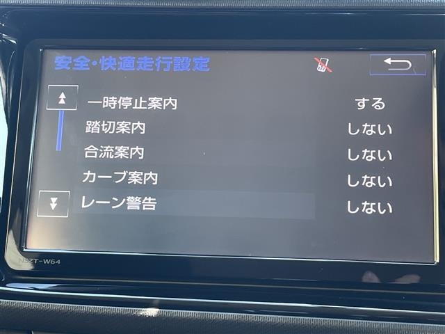 Toyota AQUA 2015 8357886-10