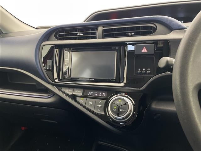 Toyota AQUA 2015 8357888-9