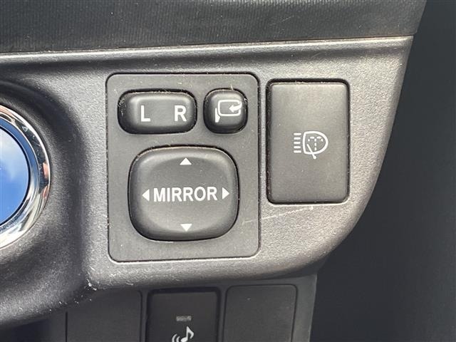 Toyota AQUA 2012 8357892-18