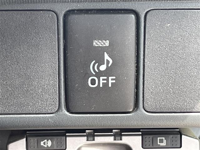 Toyota AQUA 2012 8357892-19