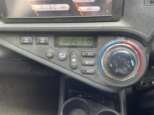 Toyota AQUA 2012 8357892-22