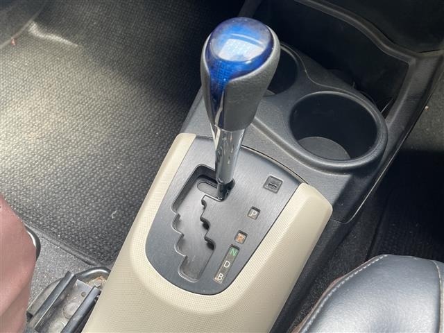 Toyota AQUA 2012 8357892-4