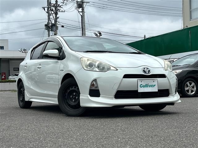 Toyota AQUA 2013 8357893-0