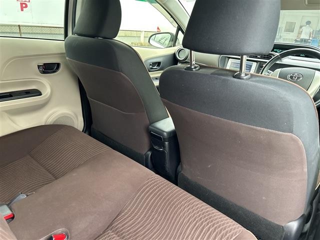 Toyota AQUA 2013 8357893-12