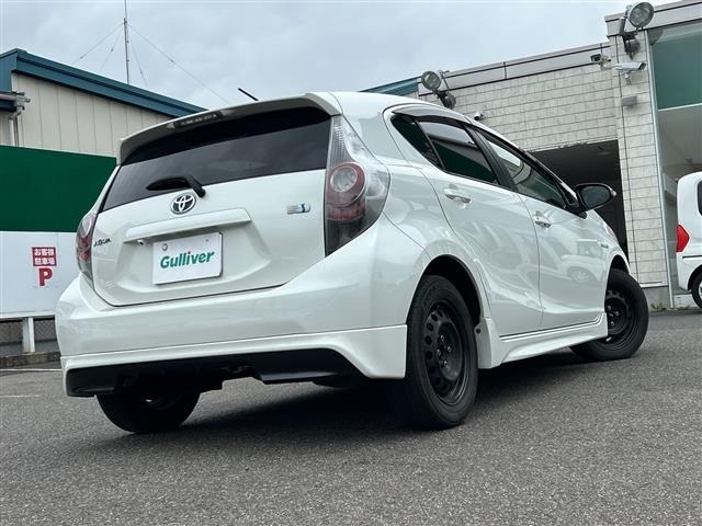 Toyota AQUA 2013 8357893-19