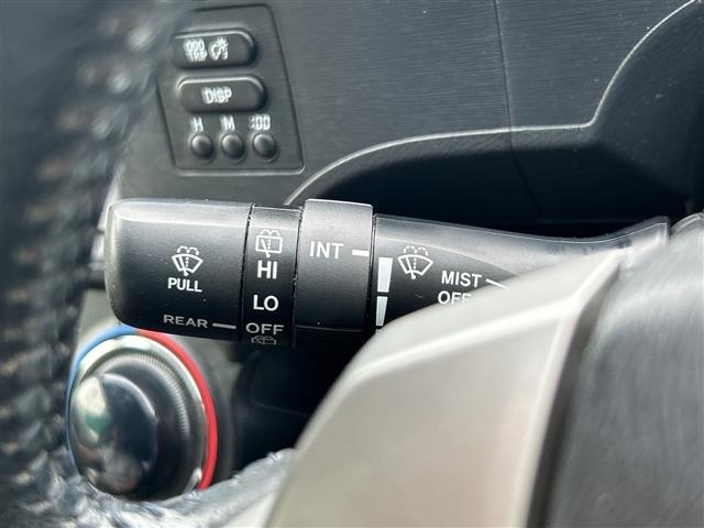 Toyota AQUA 2013 8357893-6