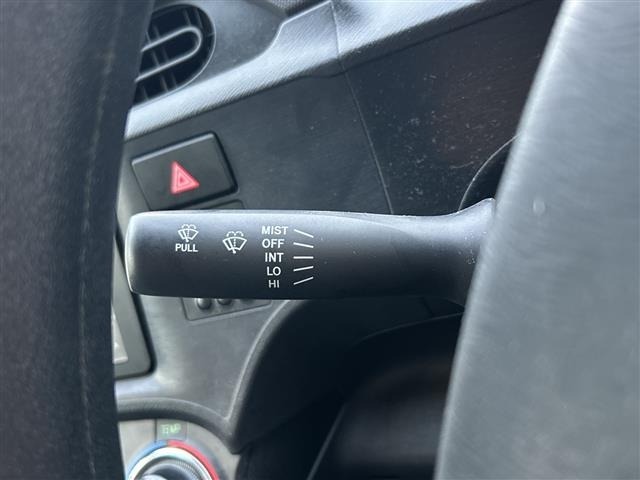 Toyota AQUA 2012 8357894-11