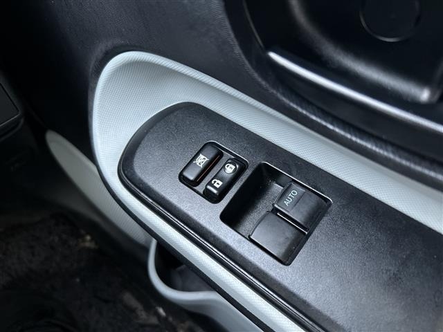 Toyota AQUA 2012 8357894-12