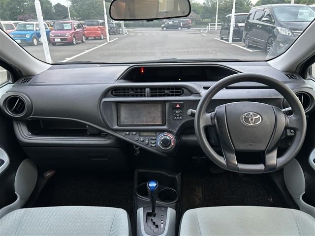 Toyota AQUA 2012 8357894-15