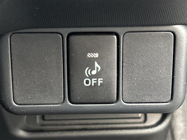 Toyota AQUA 2012 8357894-9