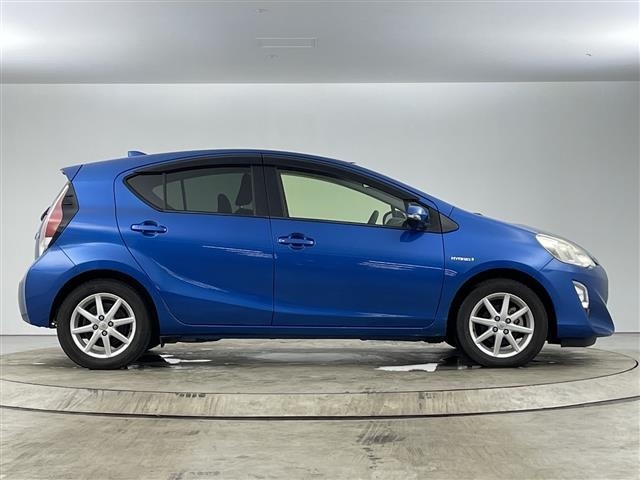 Toyota AQUA 2016 8357897-12