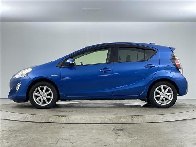 Toyota AQUA 2016 8357897-8