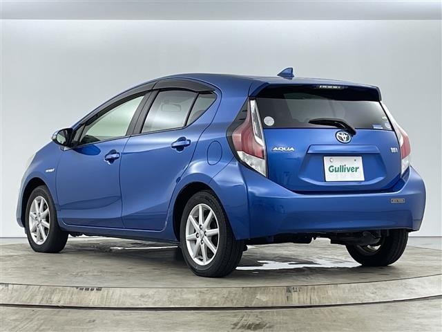 Toyota AQUA 2016 8357897-9