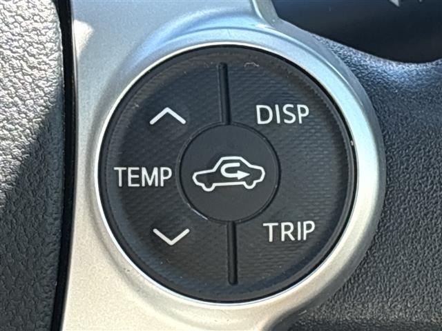 Toyota AQUA 2015 8357899-8