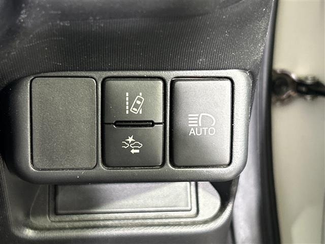 Toyota AQUA 2017 8357902-5