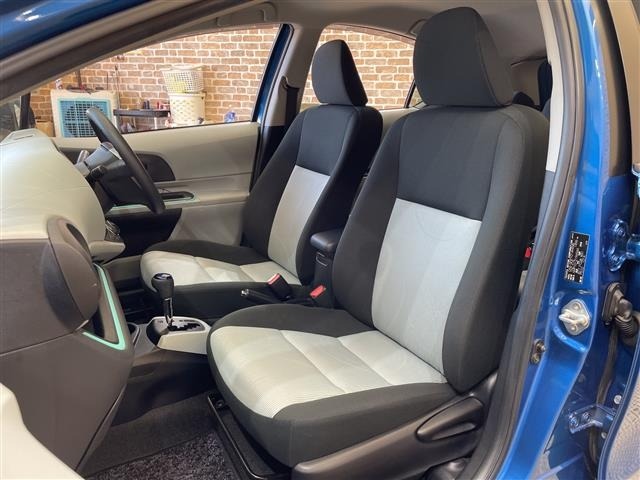 Toyota AQUA 2013 8357903-10