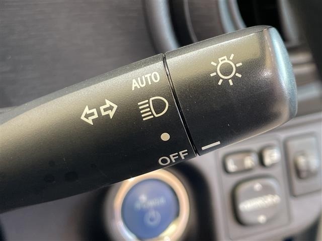 Toyota AQUA 2013 8357903-16