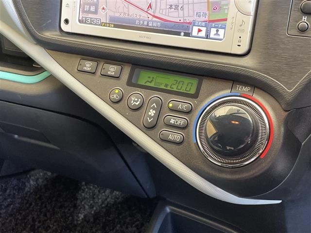 Toyota AQUA 2013 8357903-18
