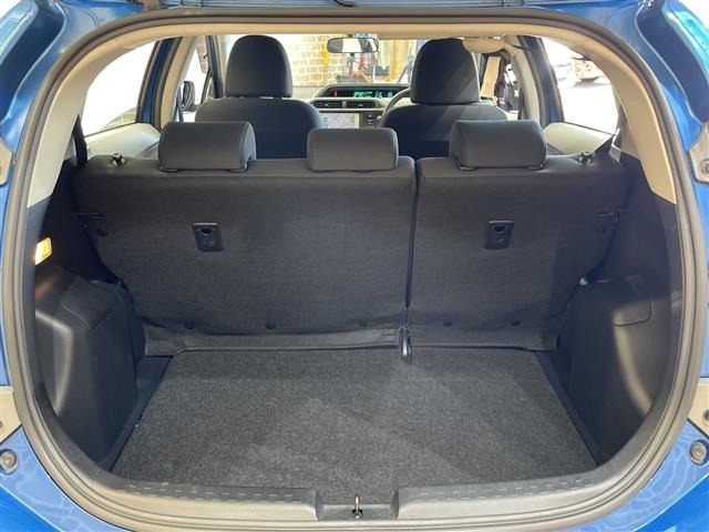 Toyota AQUA 2013 8357903-20