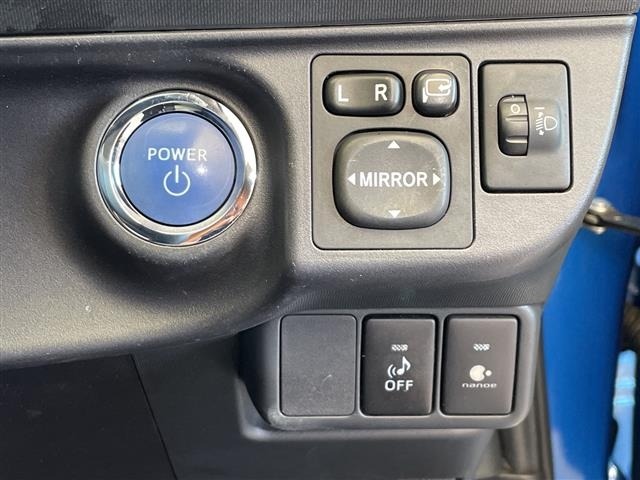 Toyota AQUA 2013 8357903-7