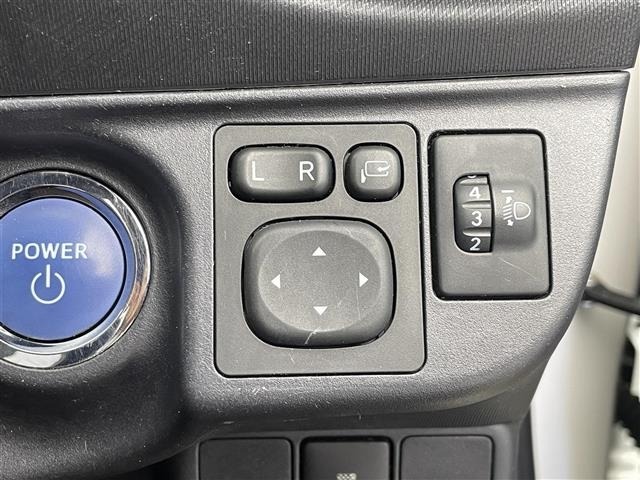 Toyota AQUA 2014 8357904-10