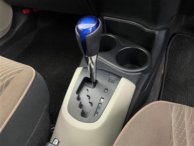 Toyota AQUA 2014 8357904-2
