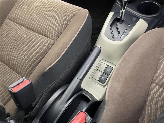 Toyota AQUA 2014 8357904-6