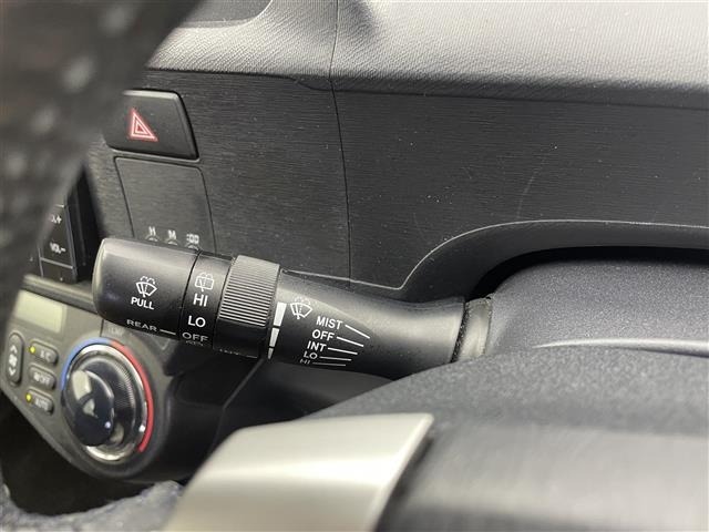 Toyota AQUA 2014 8357904-7