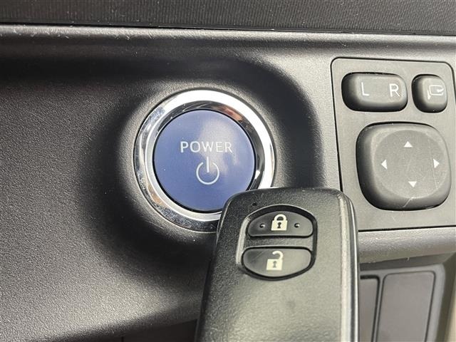 Toyota AQUA 2014 8357904-9