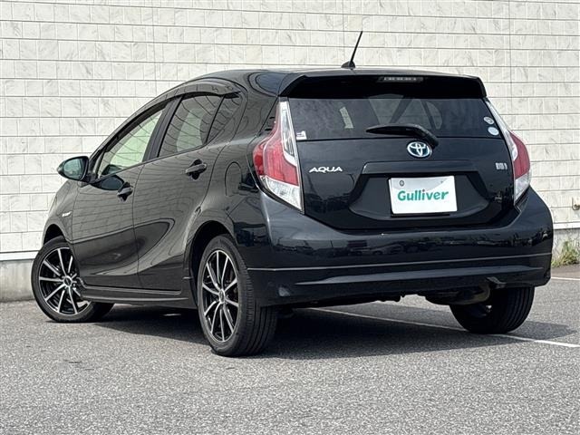 Toyota AQUA 2012 8357905-13