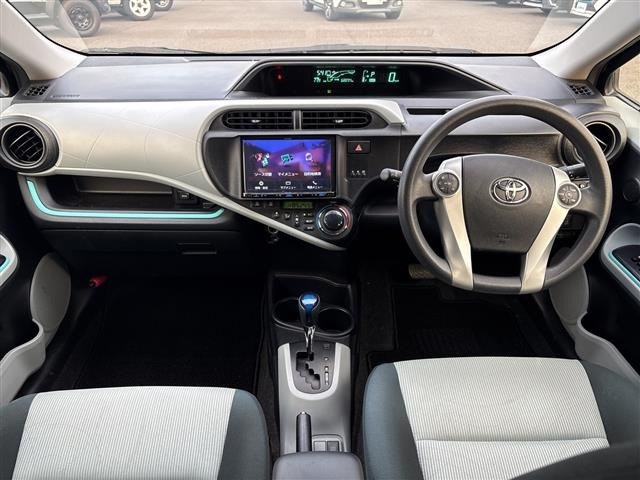 Toyota AQUA 2012 8357905-14