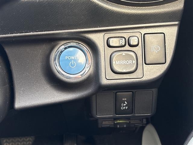 Toyota AQUA 2012 8357905-19