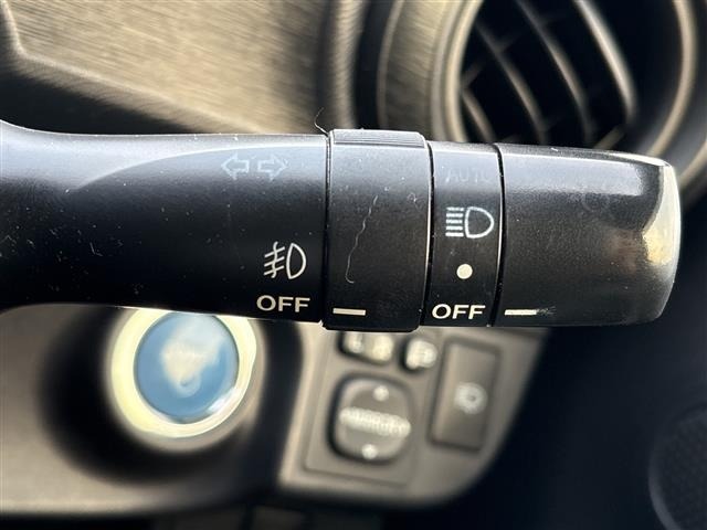 Toyota AQUA 2012 8357905-22