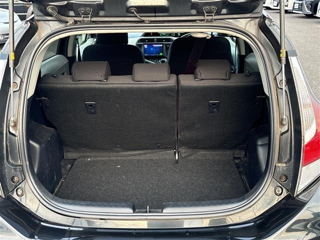 Toyota AQUA 2012 8357905-6