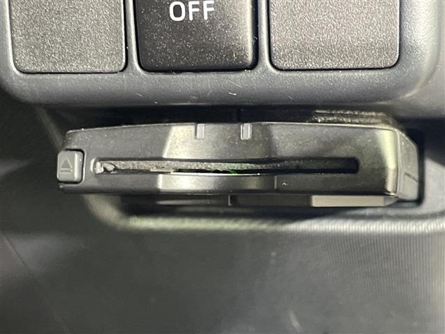 Toyota AQUA 2012 8357909-10