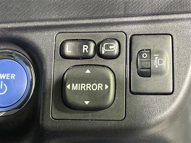 Toyota AQUA 2012 8357909-2