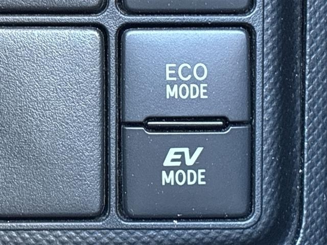 Toyota AQUA 2017 8357910-4