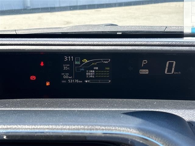 Toyota AQUA 2017 8357910-9